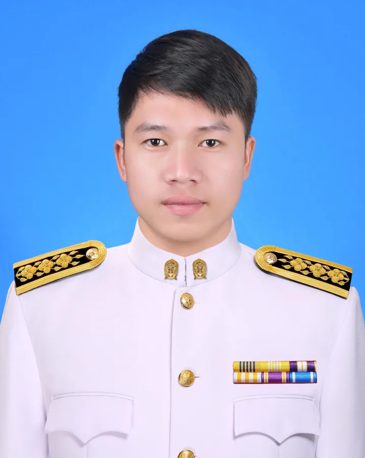 ธีระชาติ มาเยอะ